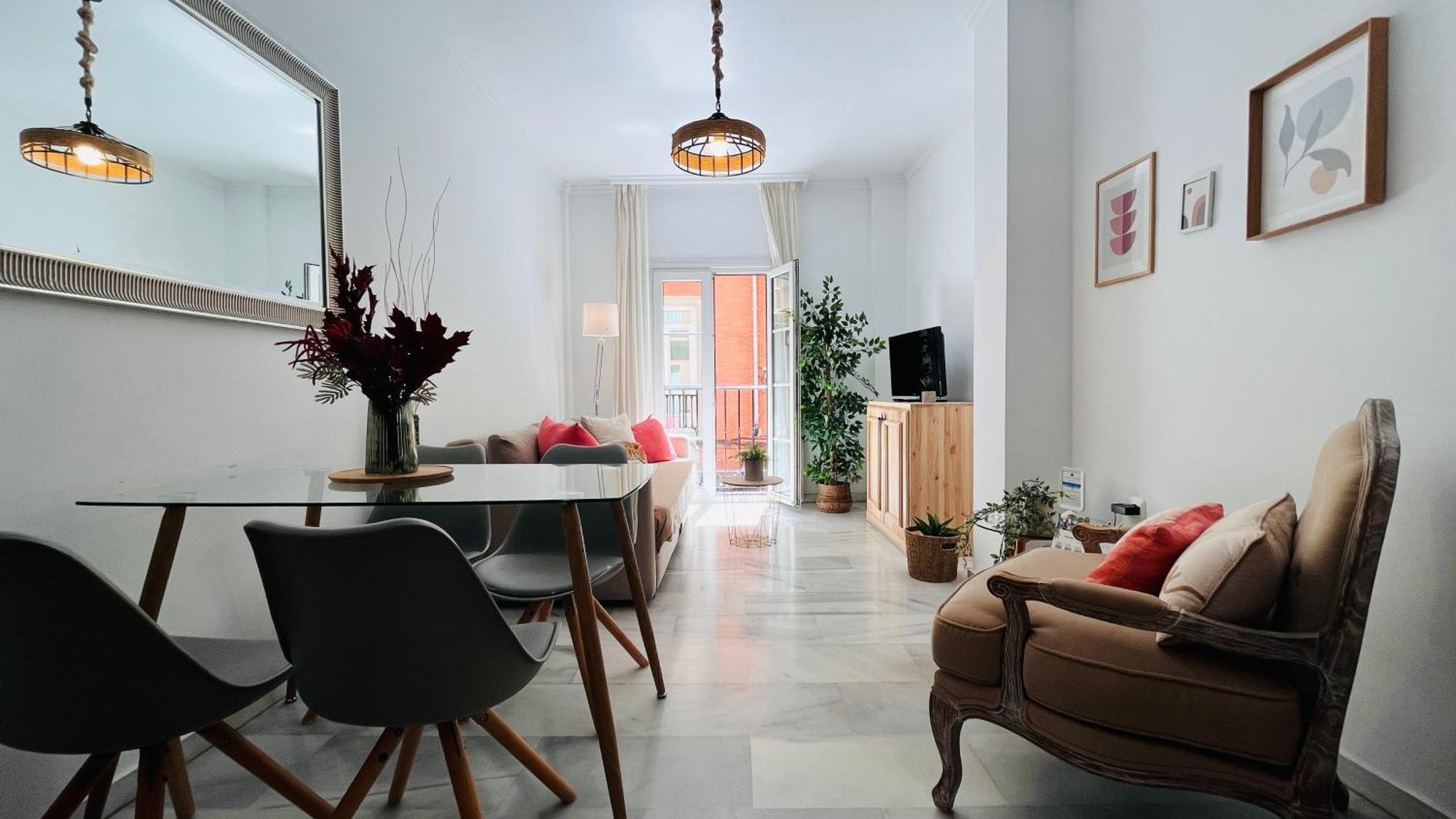 Homely Malaga Atarazanas Exterior photo